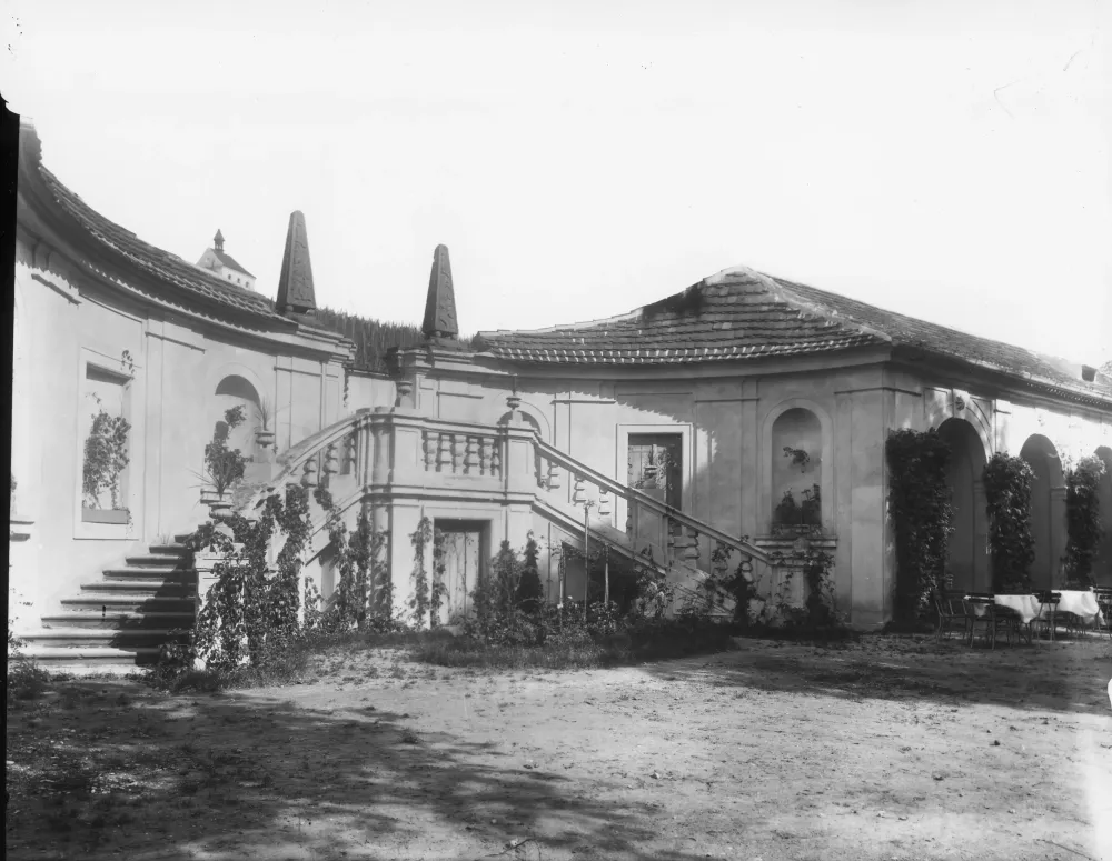 Konírna Trojského zámku